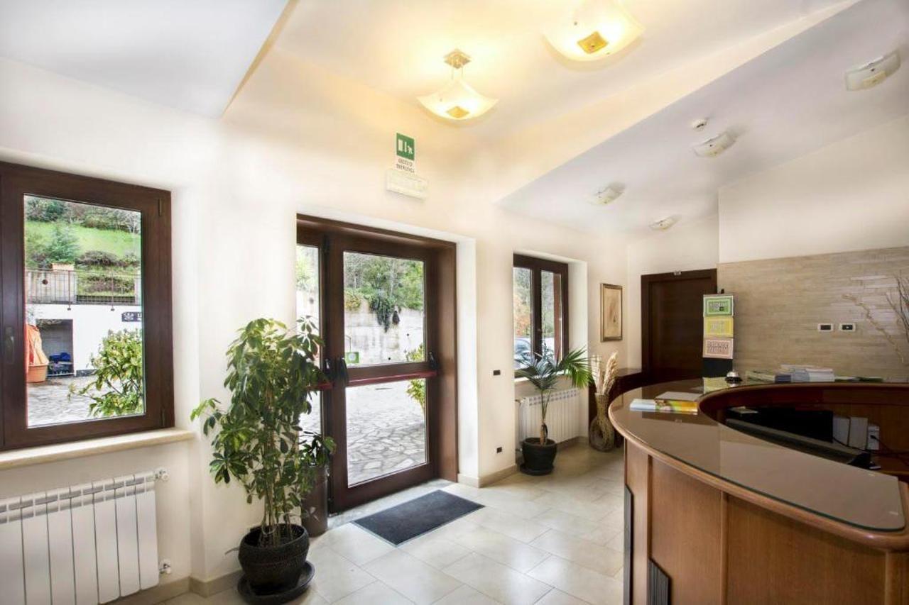 Agriturismo Il Falco Velletri Eksteriør billede
